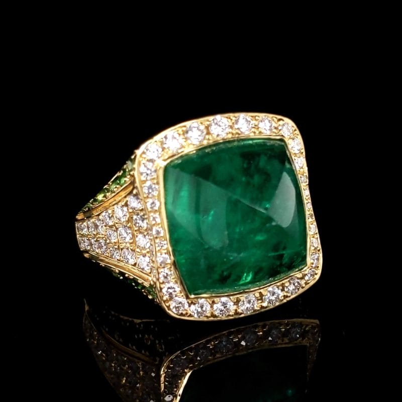 Emerald Cabochon Ring