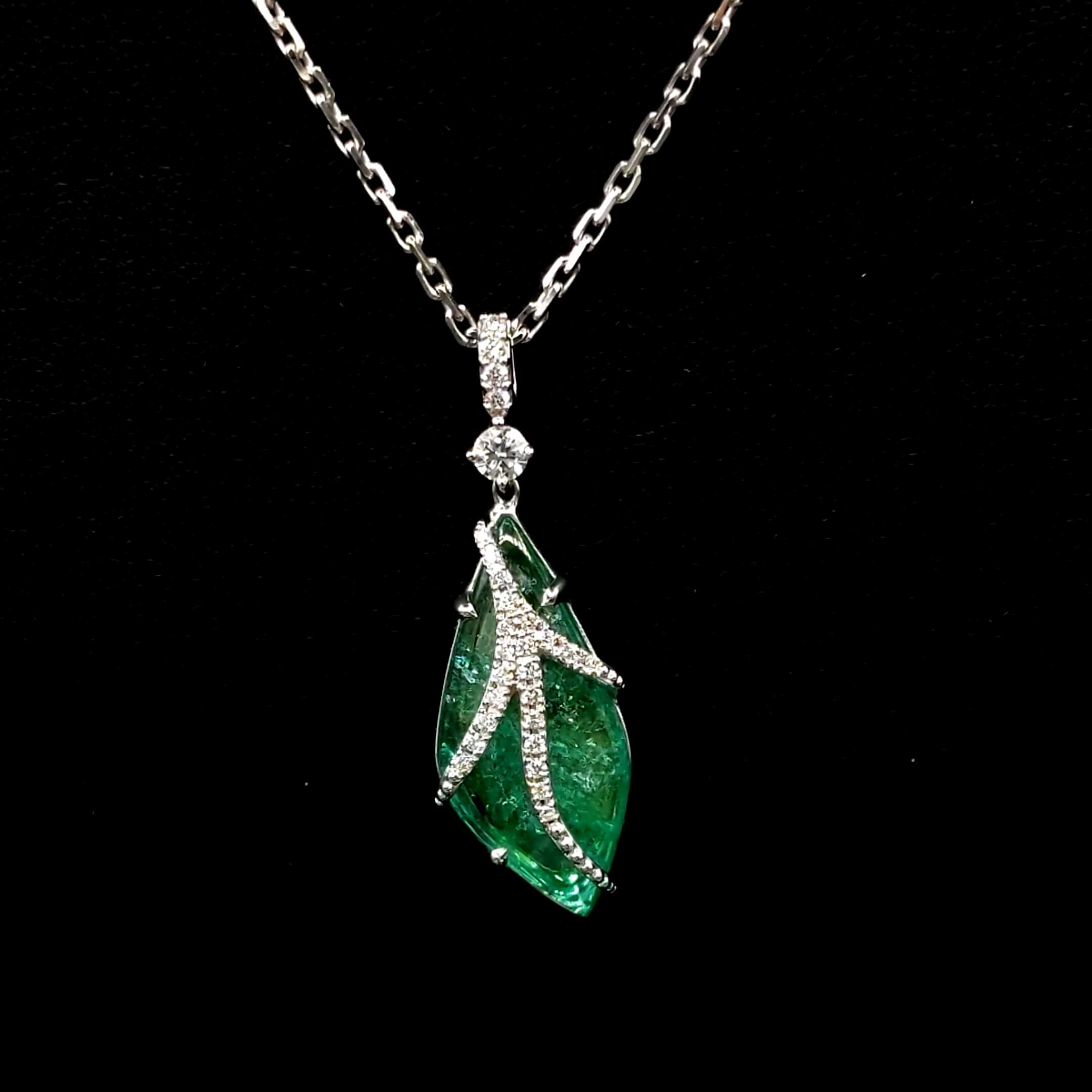 Muzo Emerald Pendant – Hubert Jewelry – Fine Diamonds and Gemstones